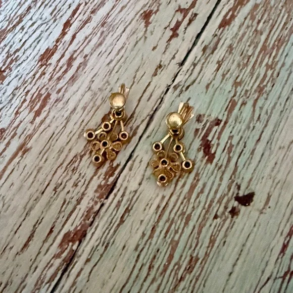 Vintage lot of 4 items 2 pairs earrings locket ring - Picture 5 of 10